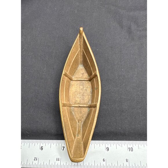Vintage MCM Brass Canoe Shaped Cape Cod Decorative Trinket Tray Paperweight Asht - Picture 2 of 5